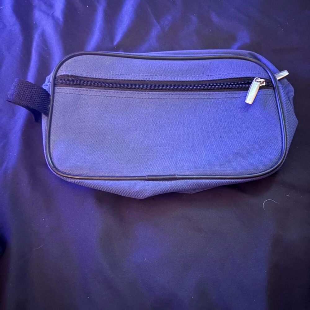 Essentials Women's Navy and Blue Bag